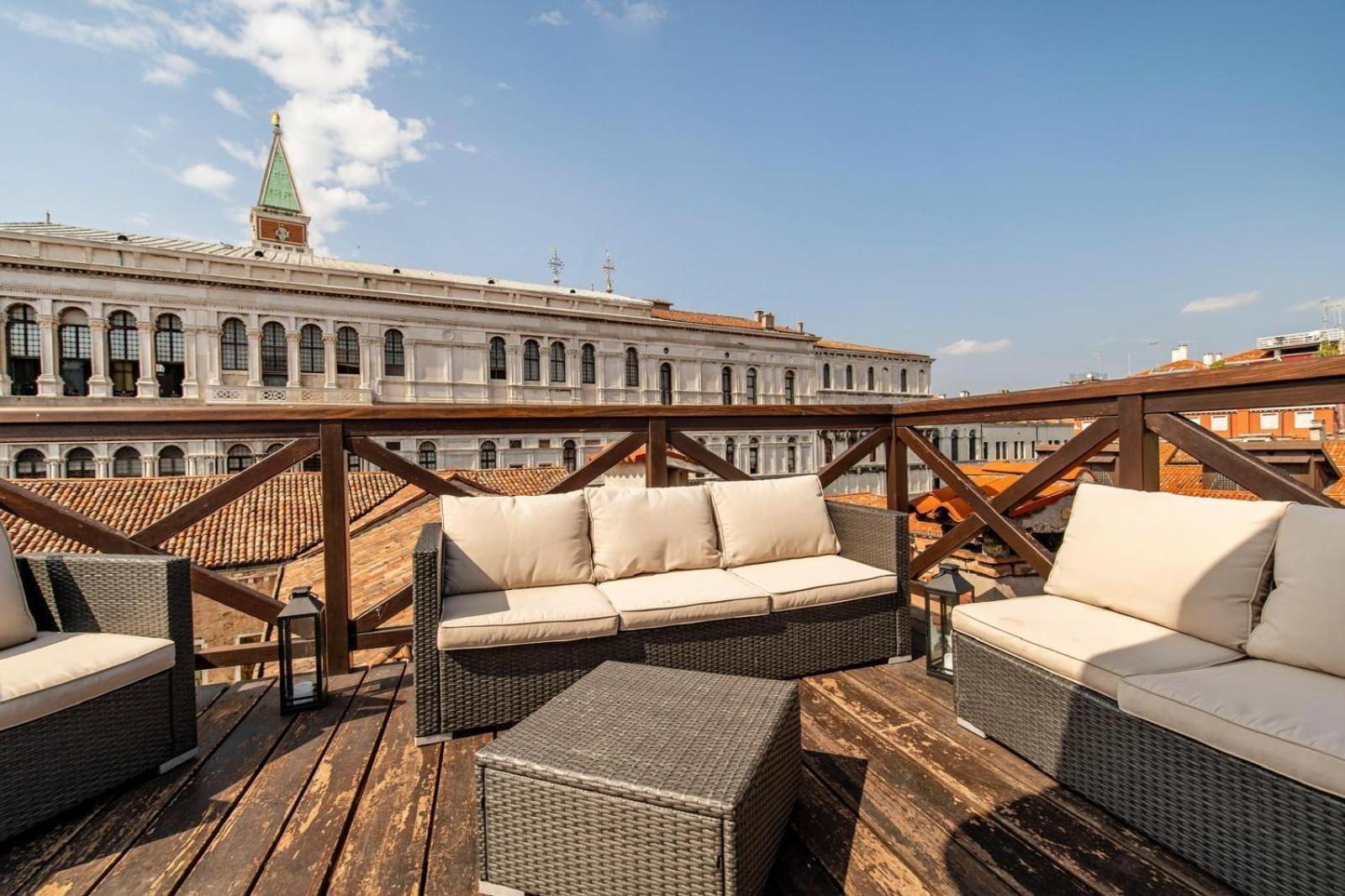 Apartment Comecasa 5 Min Walk From San Marco With Beautiful Roof Terrace