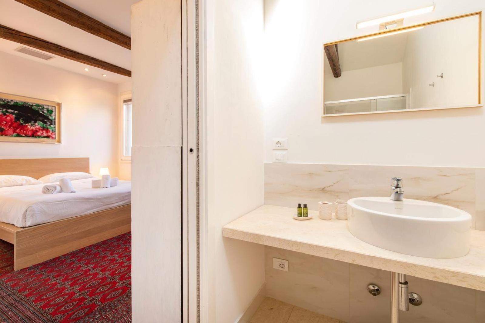 Apartment Comecasa 5 Min Walk From San Marco With Beautiful Roof Terrace